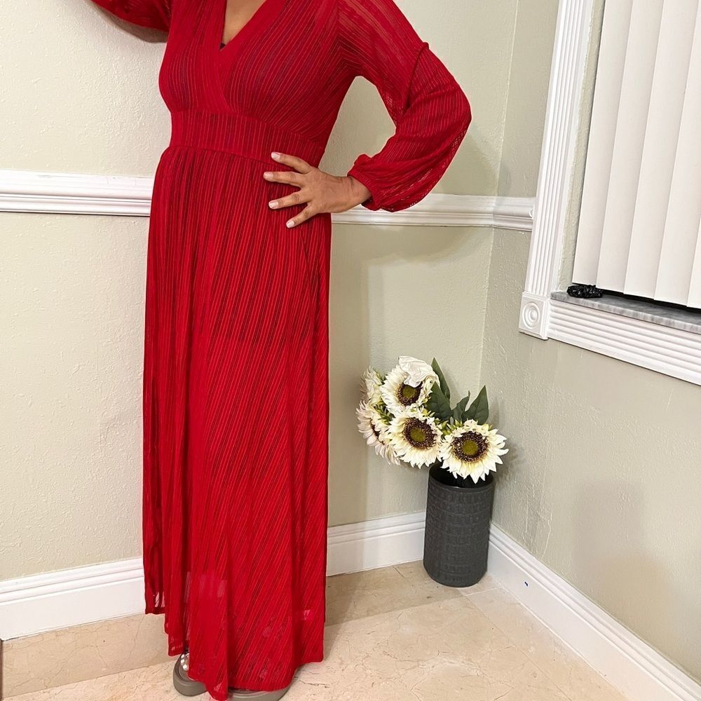 Ruby Red Veil Maxi Dress MEDIUM SIZE - Picture 10 of 10